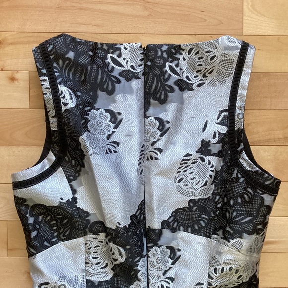 Beautiful Size 4 Antonio Melani black and white dress with lace pattern - Picture 6 of 11